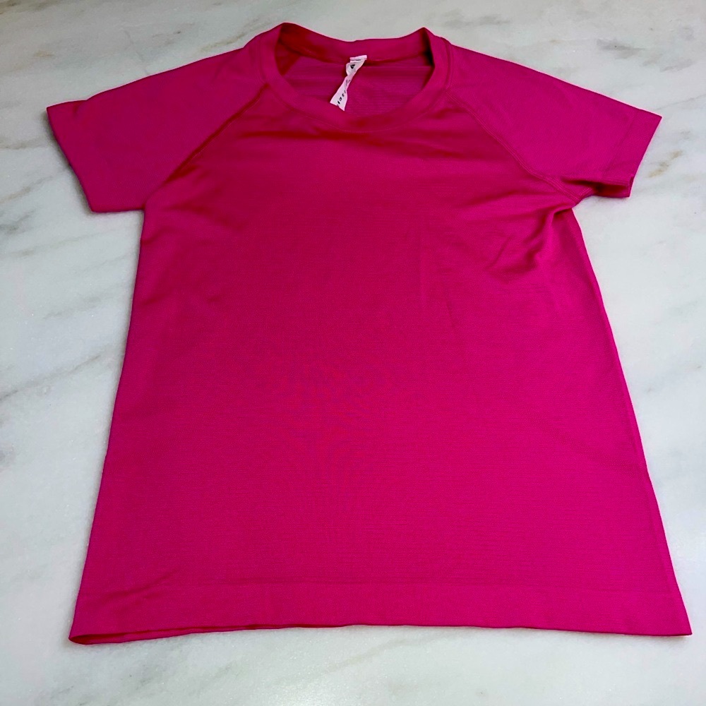 Lululemon Swiftly Tech Short-Sleeve Shirt 2.0 *Race Length Sonic Pink Size 4